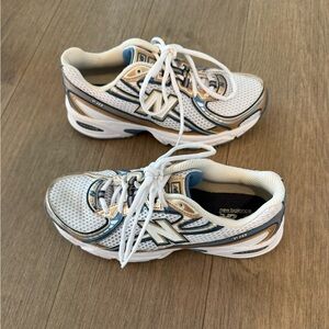 New Balance 740 Women’s White and Navy Sneakers